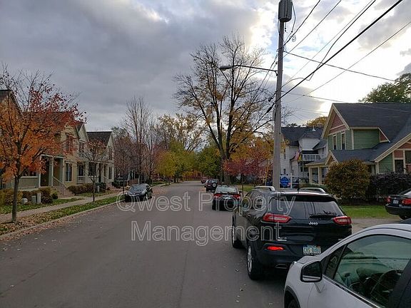 3rd image of 221 Hollister Ave SE APT 1