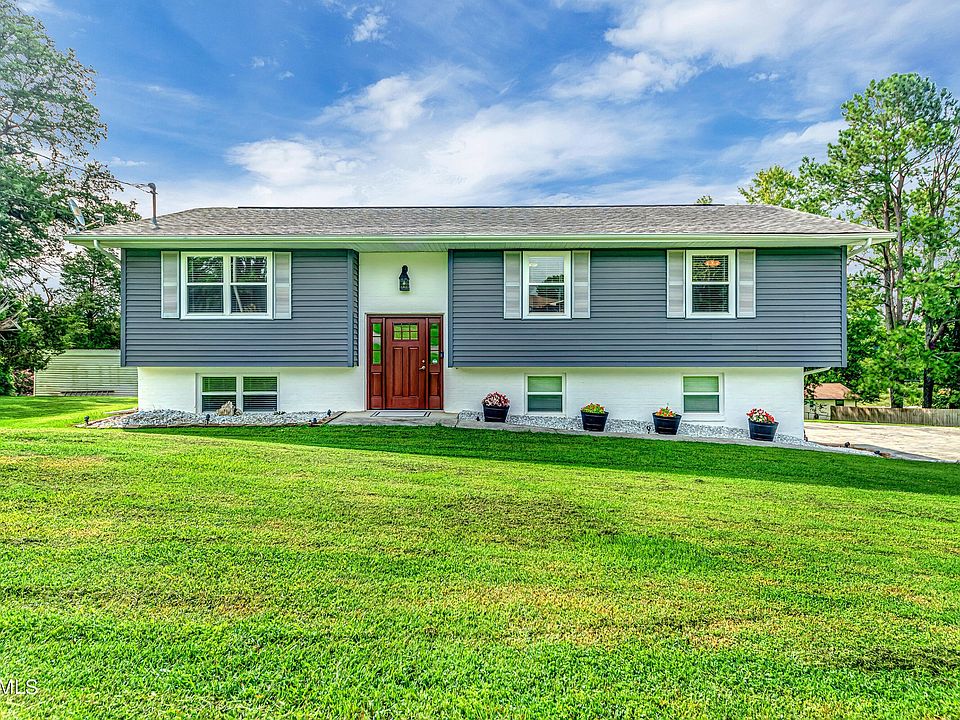 1st image of 2761 Cedar Cir