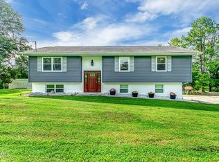 2761 Cedar Cir, Lenoir City, TN 37772