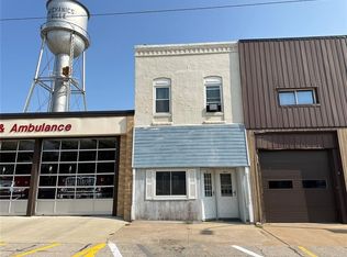 106 E 1st St, Mechanicsville, IA 52306