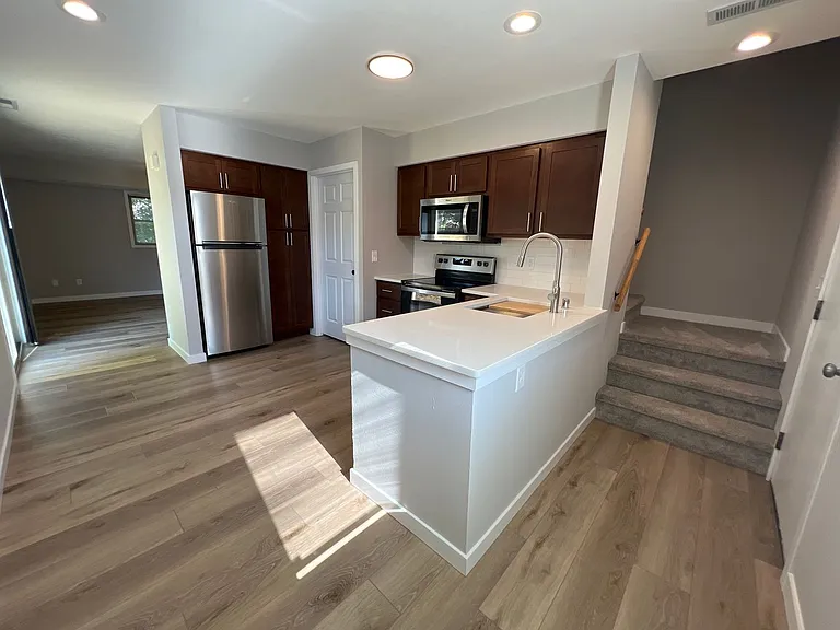 2948 King James Way — Photo 2