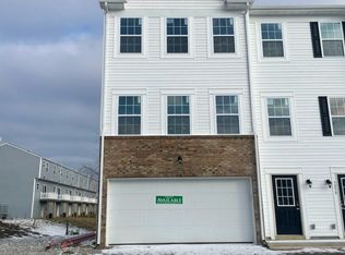 3234 Mackinac Dr, Columbus, OH 43207