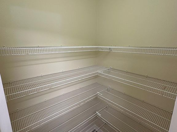 Walk-in Kitchen Pantry