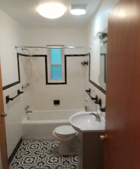 690 Gordon Dr — Photo 6