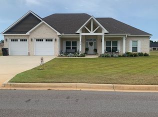 116 Heritage Way, Headland, AL 36345