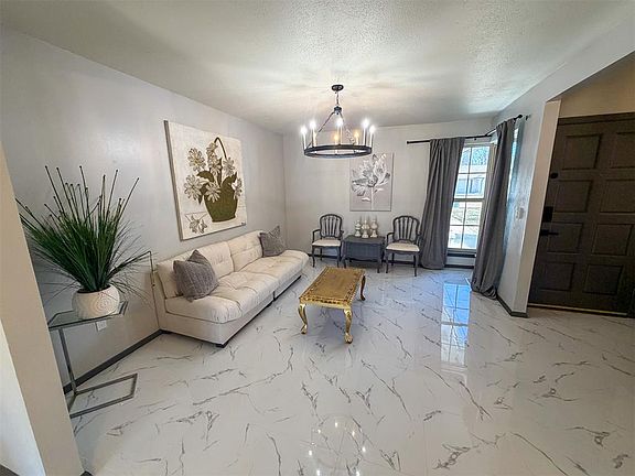 5th image of 1518 Cinderella Ave