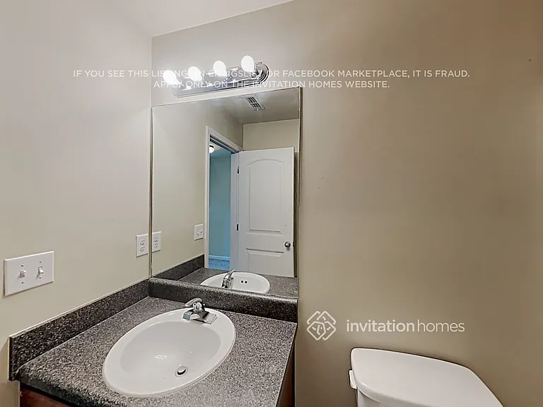 117 Rockefeller Ln — Photo 16