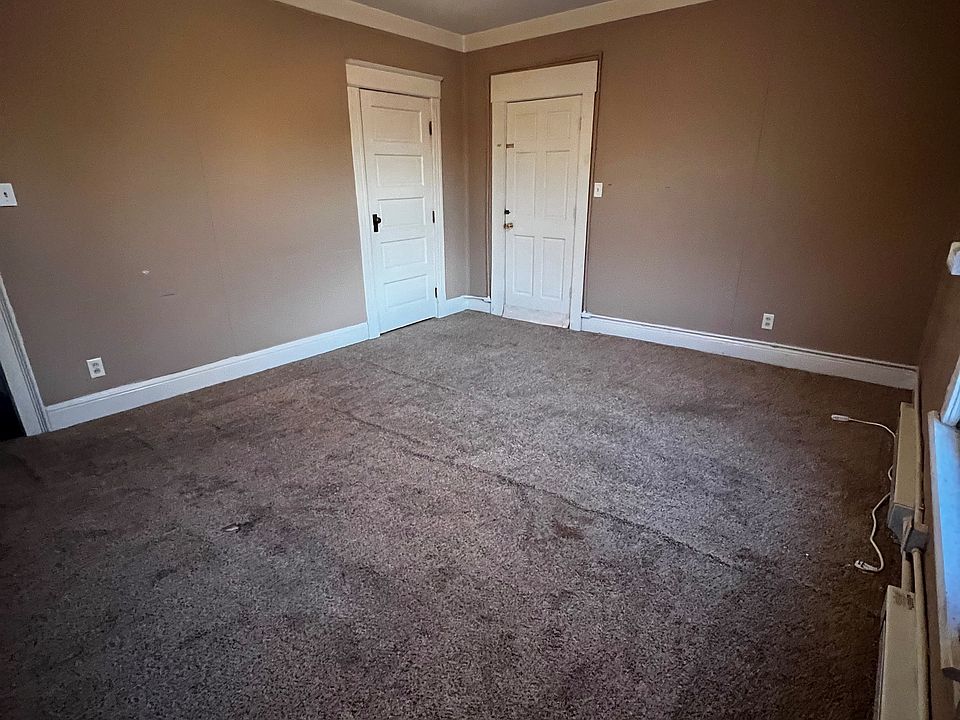 1st image of 258 Main Ave APT 4