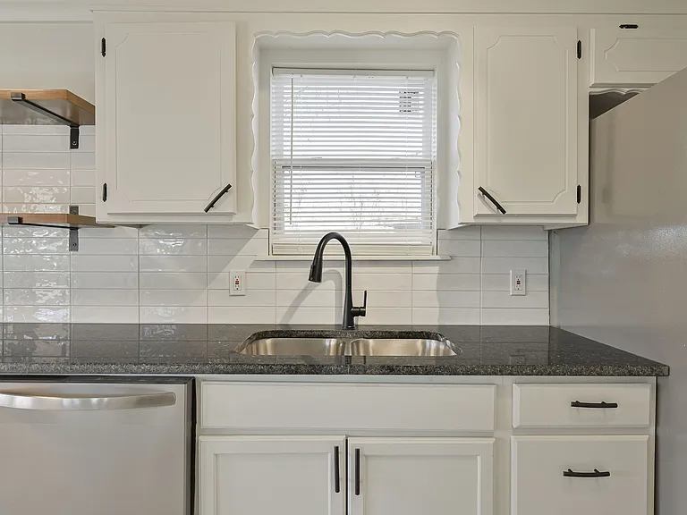 4001 SE 45th St — Photo 13