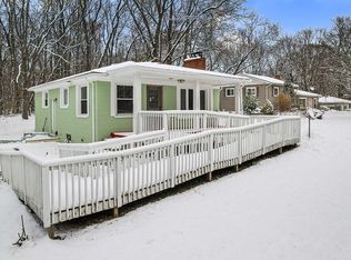 5465 Greenleaf Dr, Holly, MI 48442