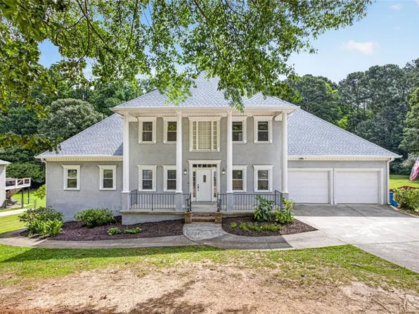 2058 Lakewood Cir, Grayson, GA 30017