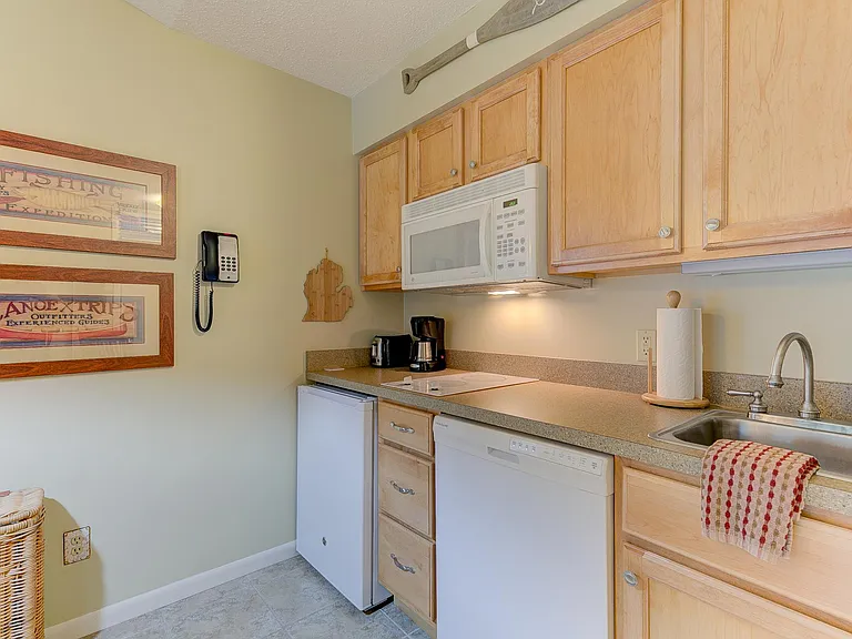 5705 Creeks Xing N #5705 — Photo 9