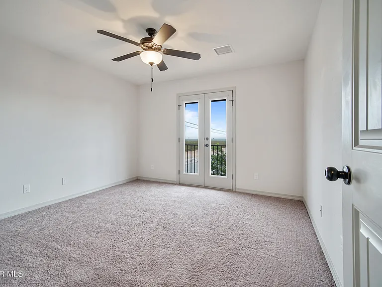 11393 Bullseye St — Photo 33