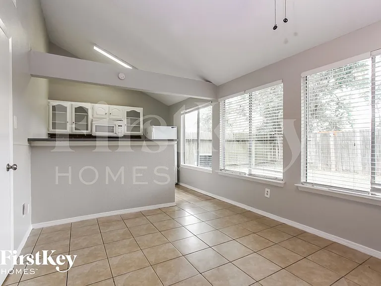 19446 Cypress Cliff Dr — Photo 6