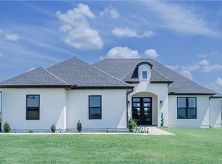 20597 Shady Grove Rd, Siloam Springs, AR 72761