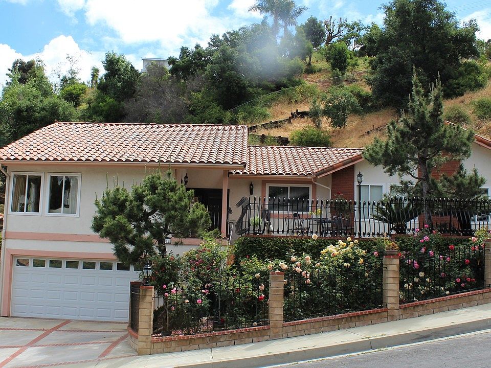 1st image of 3208 Pozo Dr
