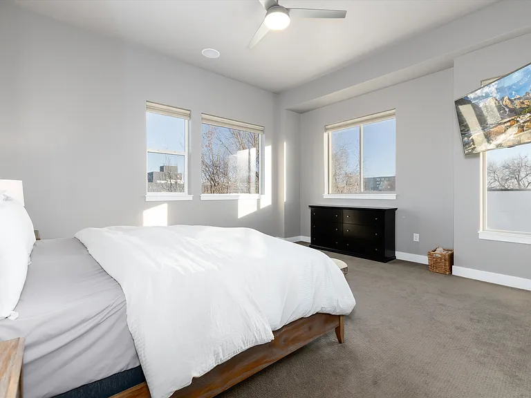 1733 Grove St #4 — Photo 24