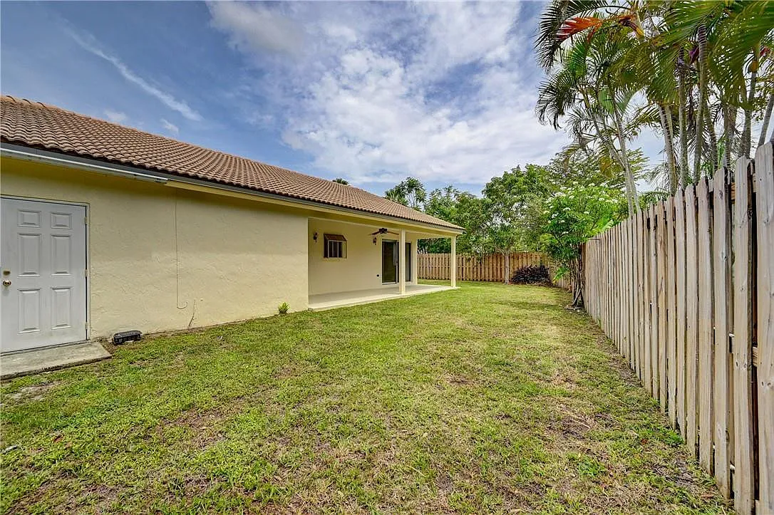 13348 NW 13th St — Photo 3