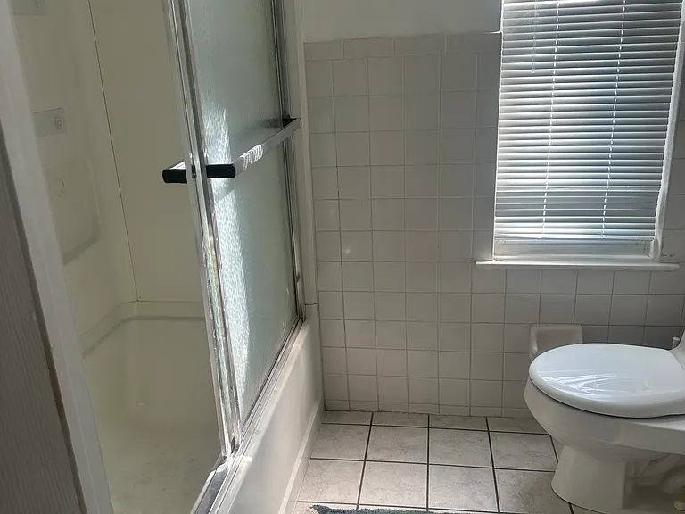 7624 Castor Ave #1 — Photo 9