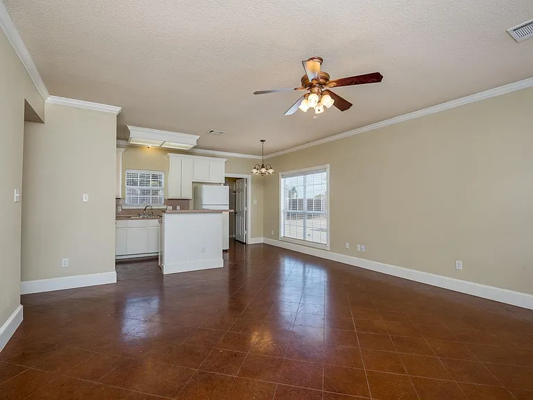 3719 Holick Ln — Photo 4