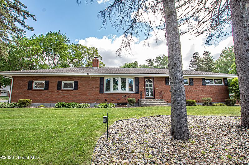 4th image of 165 Shaker Park Drive