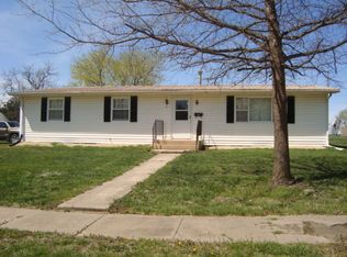 41 S Main St, Barnes, KS 66933