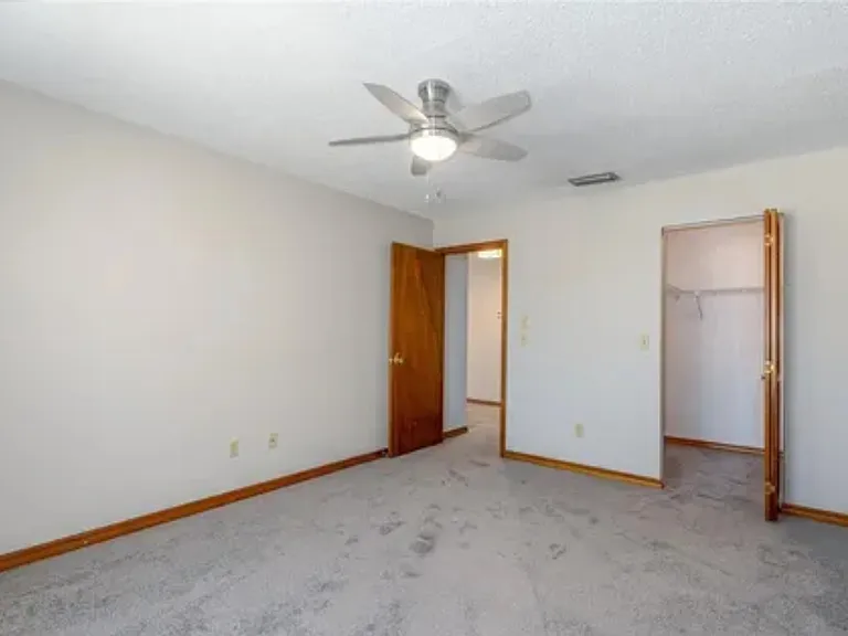 200 Florida Shores Blvd #200 — Photo 25