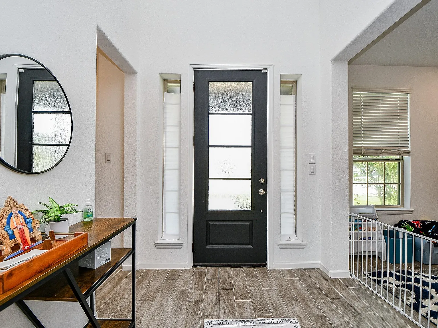 4 bed, 3.5 bath, 2752 sqft, $3,100 — Photo 3