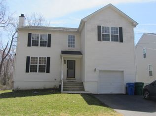 2210 High Street, Croydon, PA 19021