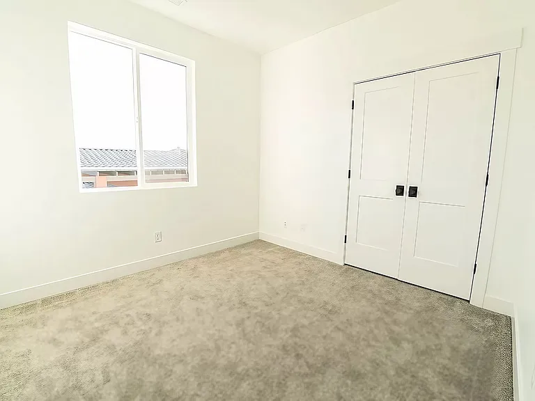 3685 W 2510 S — Photo 25