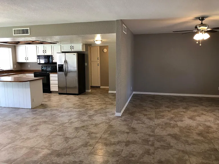 Kitchen/Living Room