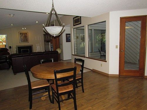 4th image of 2007 36th Pl SE