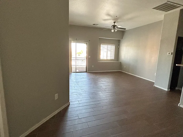 356 N 169th Ave — Photo 31