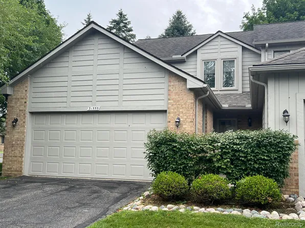 31555 Merriwood Park Dr #79, Livonia, MI 48152
