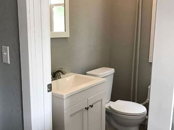 5th image of 422 Lafond Ave #2
