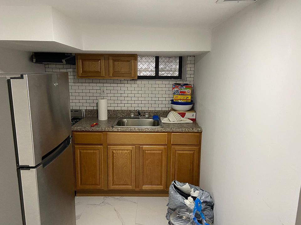 1st image of 2937 Hering Ave Floor 1