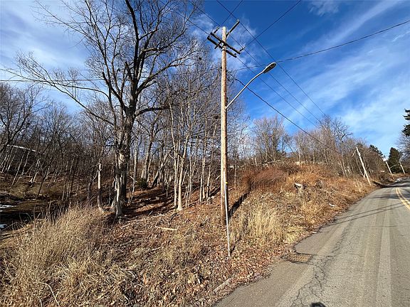 2nd image of 1 Ridge St