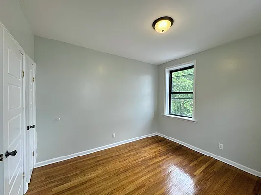 Rented by Pear NYC LLC | media 8