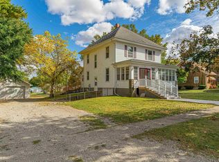 517 N Vine St, Mount Pulaski, IL