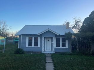 707 N 9th St, Ballinger, TX 76821