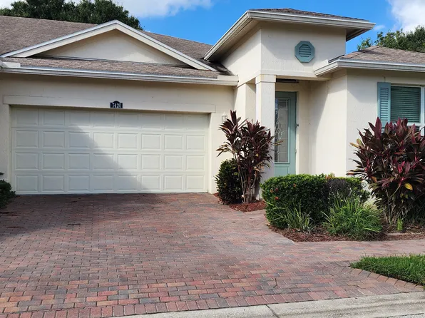 7420 Oakridge Pl, Vero Beach, FL 32966
