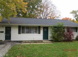 29 Norwood Dr, Normal, IL 61761