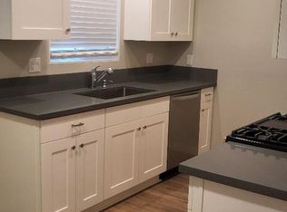 2425 Foothill Blvd, La Crescenta, CA 91214