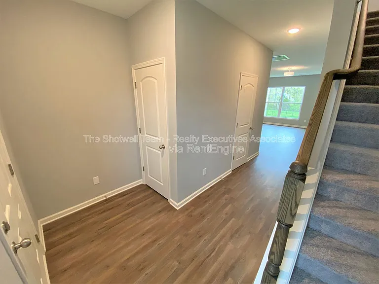 7852 Beeler Farms Ln — Photo 4