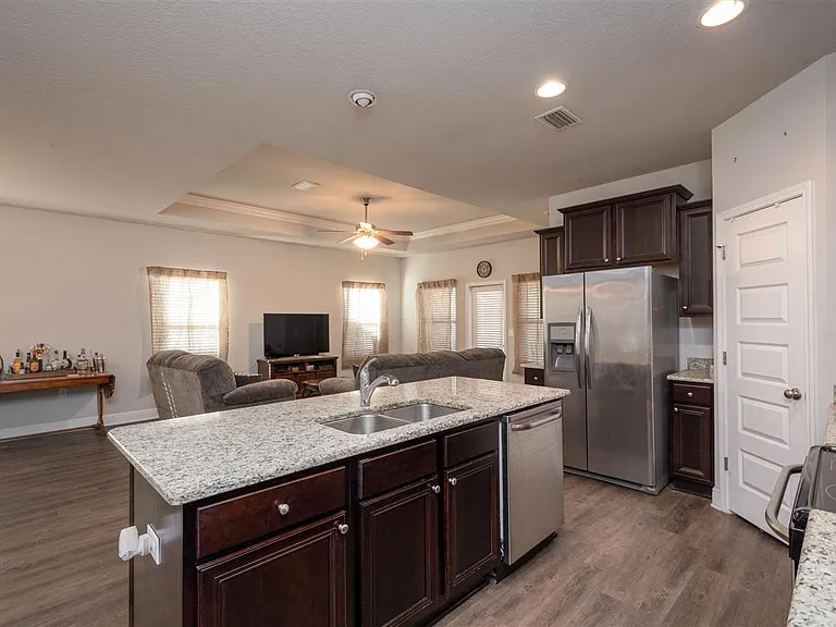 3642 Hawks Landing Cir — Photo 4