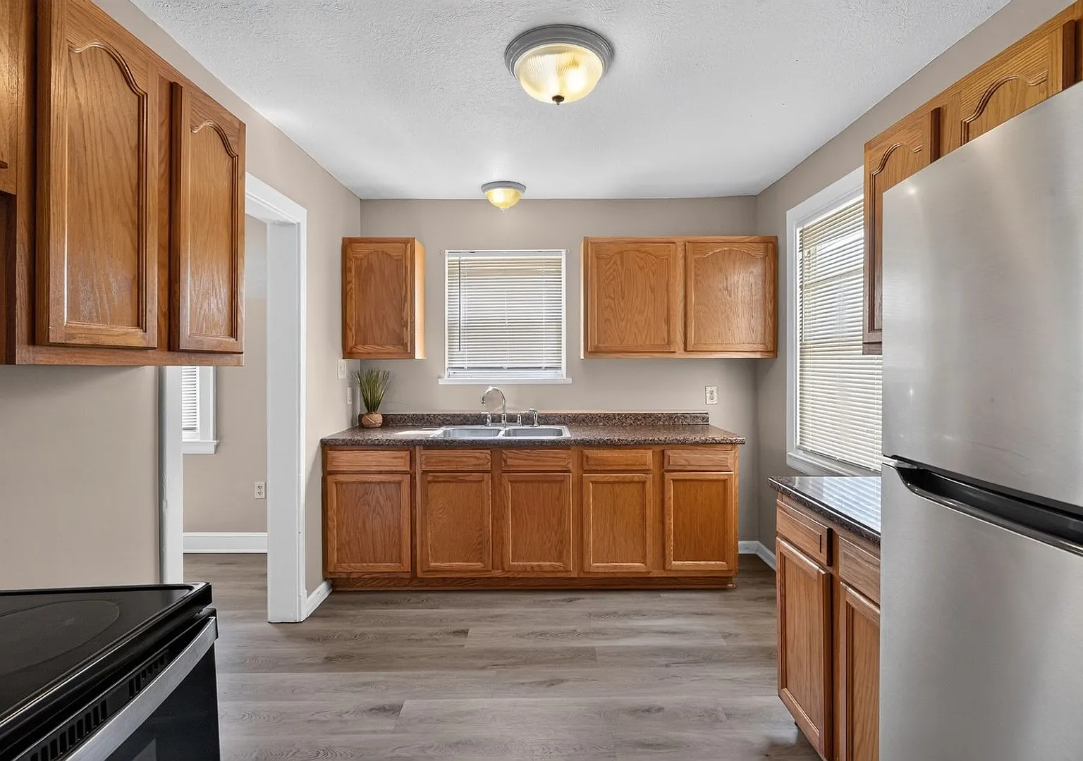 Charming 3BR House in Canton — Photo 4