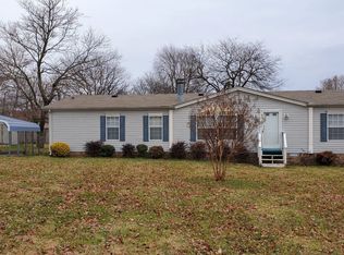 120 E Roberts Rd, Portland, TN 37148