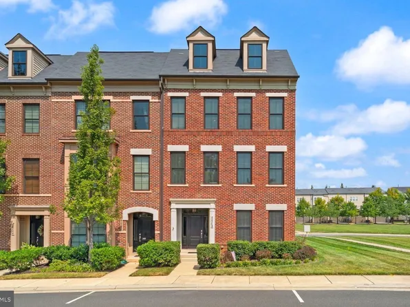42248 Palladian Blue Ter, Ashburn, VA 20148