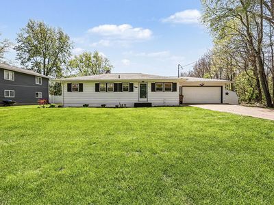 525 Forest Ln, Parma, MI, 49269