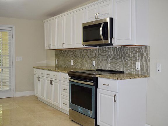 2nd image of 4407 Packard Dr